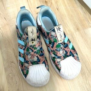 Adidas butterfly 🦋 shoes